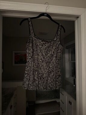 White House Black Market Black and White Printed Camisole